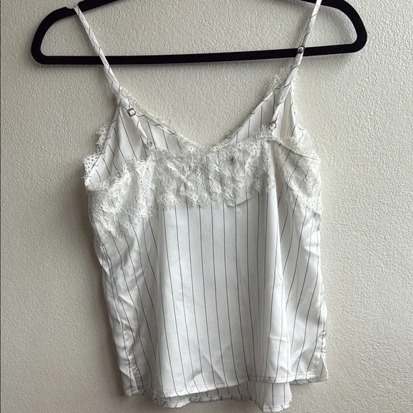 Set of 3- Elegant Lace Striped Cami Top - Picture 5 of 11